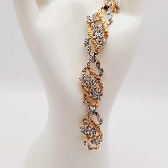 Vintage Gold Tone Rhinestone Floral 6 1/2 Inch Bracelet - Picture 8 of 10